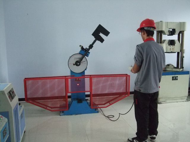 沖擊試驗機
